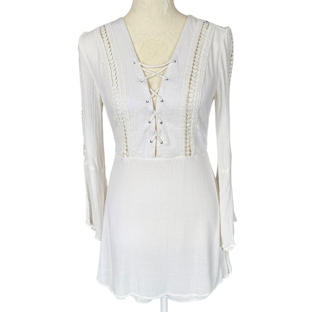 Charlotte Russe women's mini dress off white fully lined bell sleeves size XS